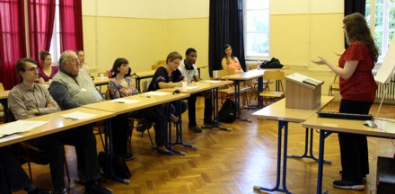 Jessica Ross presenting her work 